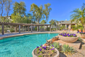 Phoenix Condo with Pool Access, Walk to Papago Park!